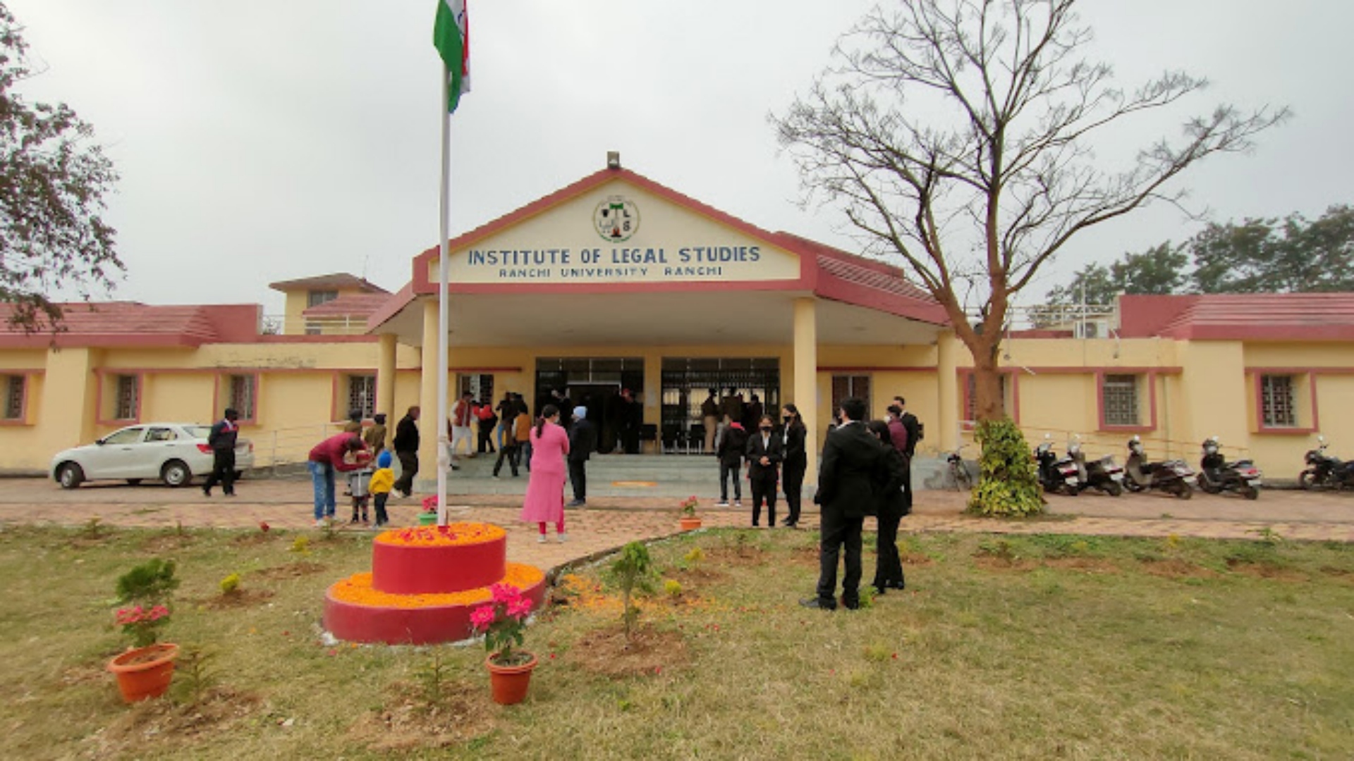 रांची विश्वविद्यालय से नहीं कर सकेंगे LLM, लीगल स्टडी सेंटर में नहीं हो रहा एडमिशन