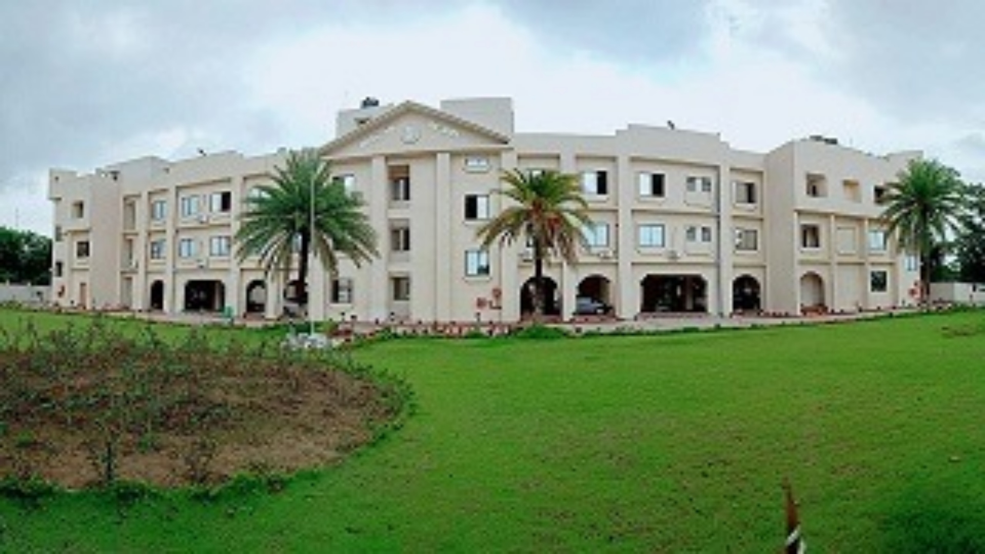 18 साल बाद झारखंड में होगी पात्रता परीक्षा, असिस्टेंट प्रोफेसर और पीएचडी के इच्छुक उम्मीदवार 16 सितंबर से करें ऑनलाइन आवेदन