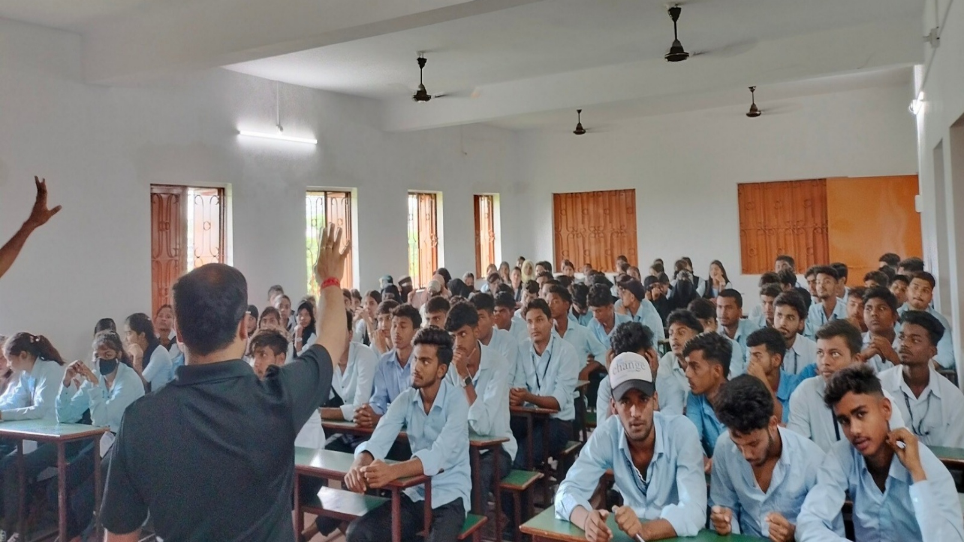 झारखंड के इंटर कॉलेजों में तय सीटों पर ही एडमिशन, शिक्षा विभाग हुआ सख्त, जैक को दिए निर्देश