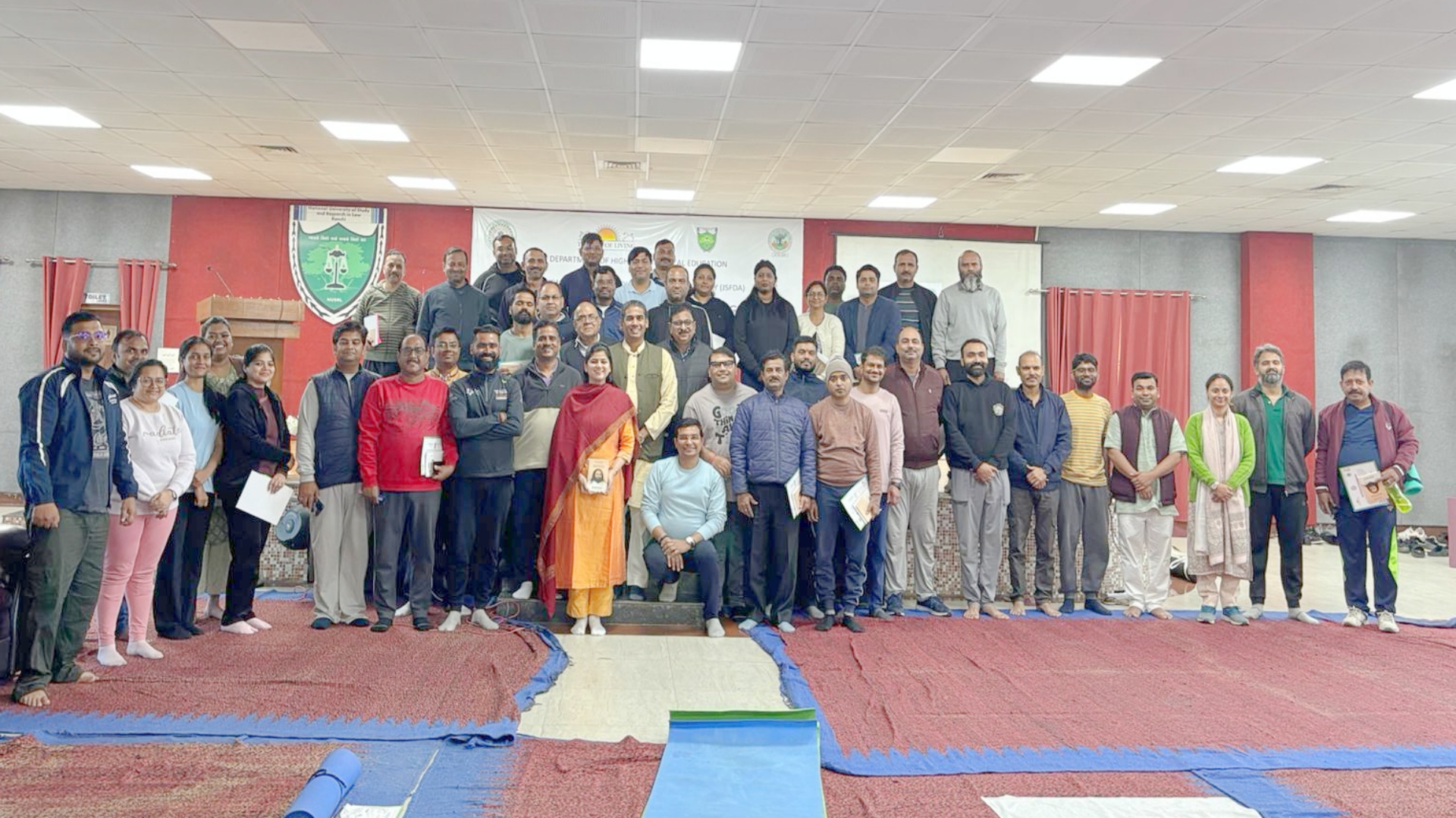 एनयूएसआरएल में 5 दिन चला फैकल्टी डेवलपमेंट प्रोग्राम, योग-सुदर्शन क्रिया से कार्य-जीवन संतुलन पर रहा जोर